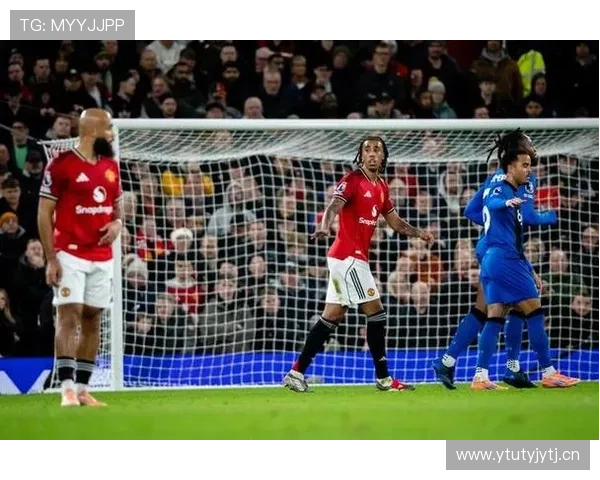 英超第二十二轮焦点战曼联死磕曼城红蓝德比引爆老特拉福德